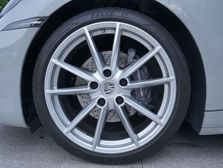 Фото 13 - Porsche 911