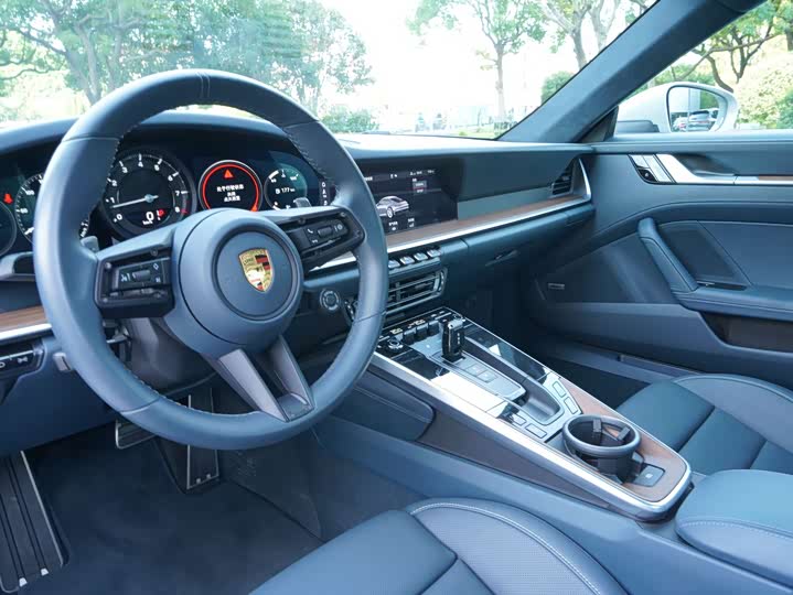 Фото 6 - Porsche 911