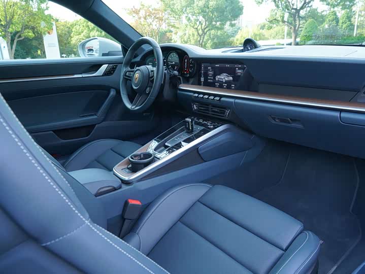 Фото 9 - Porsche 911