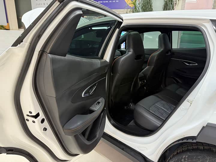 Фото 17 - Changan UNI-T