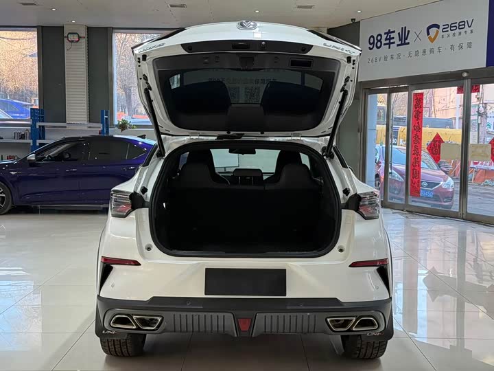 Фото 24 - Changan UNI-T