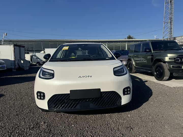 Фото 2 - GAC Aion UT