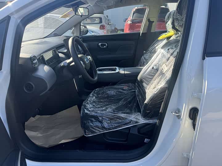 Фото 6 - GAC Aion UT