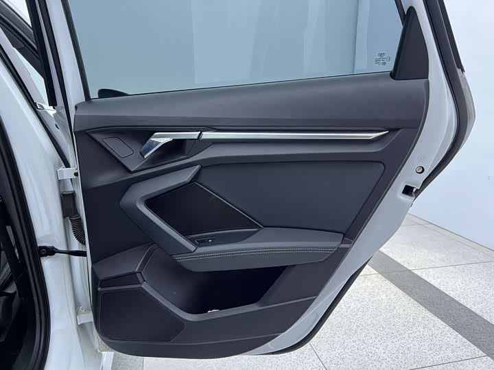 Фото 9 - Audi A3