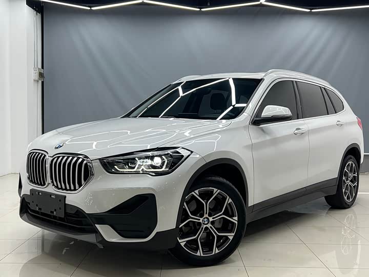 Фото 1 - BMW X1