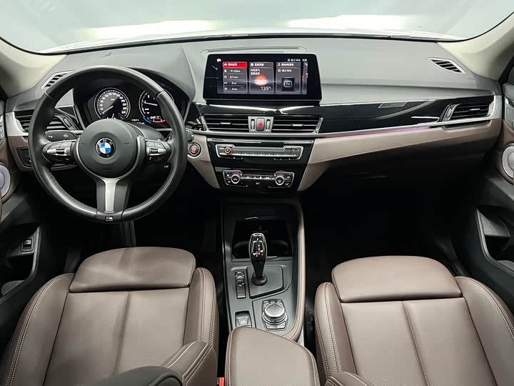 Фото 9 - BMW X1