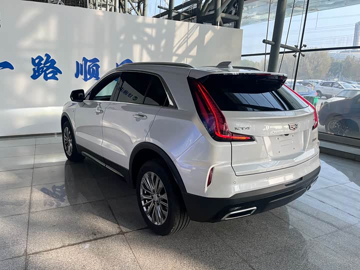 Фото 5 - Cadillac XT4
