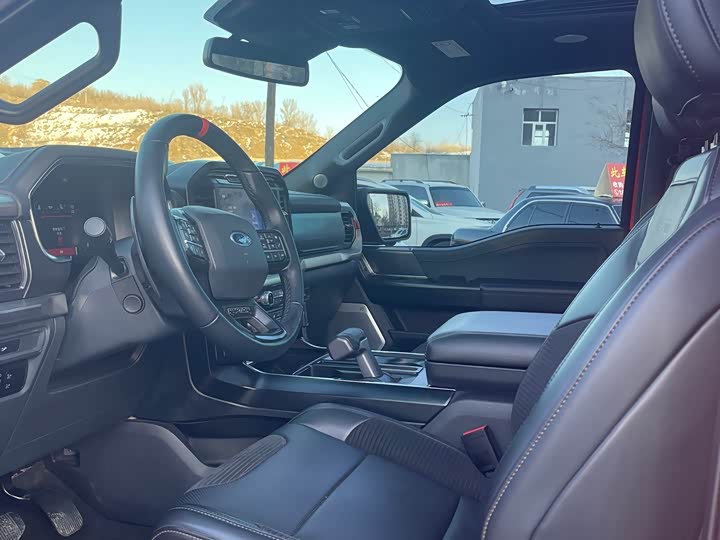 Фото 4 - Ford F-150 Raptor