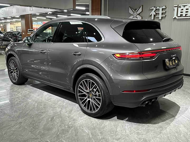 Фото 3 - Porsche Cayenne