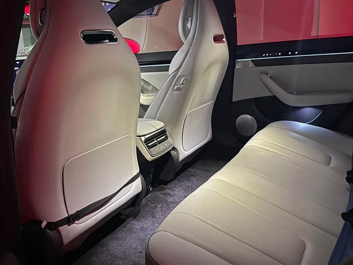 Фото 8 - Luxeed S7