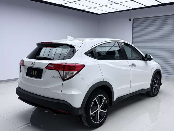 Фото 4 - Honda Vezel