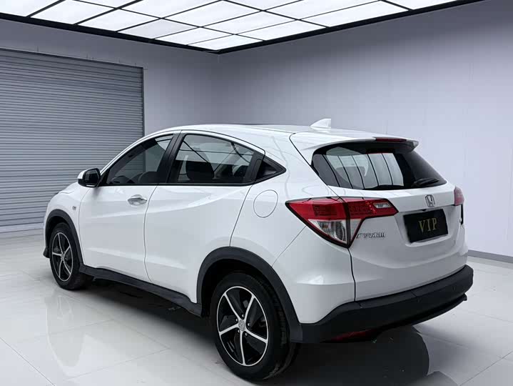 Фото 6 - Honda Vezel