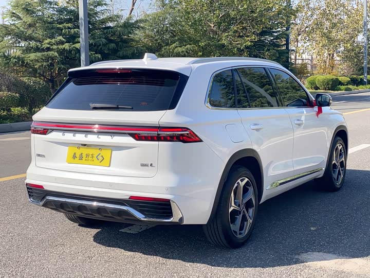 Фото 5 - Geely Monjaro