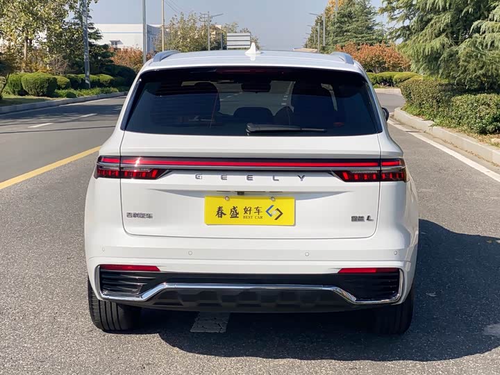 Фото 6 - Geely Monjaro