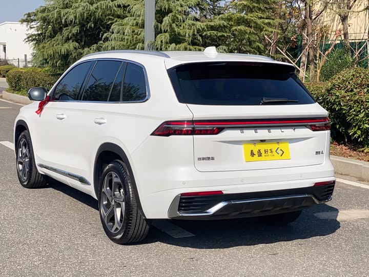 Фото 7 - Geely Monjaro