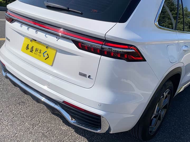 Фото 8 - Geely Monjaro