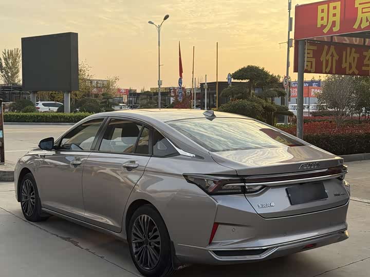 Фото 6 - Dongfeng Aeolus Yixuan Max