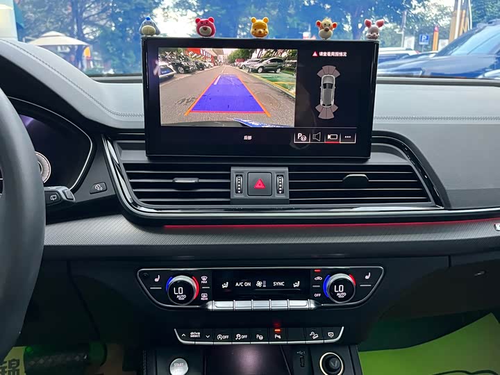 Фото 18 - Audi Q5L