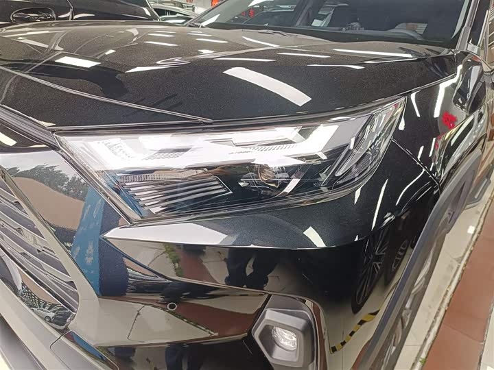 Photo 24 - Toyota RAV4