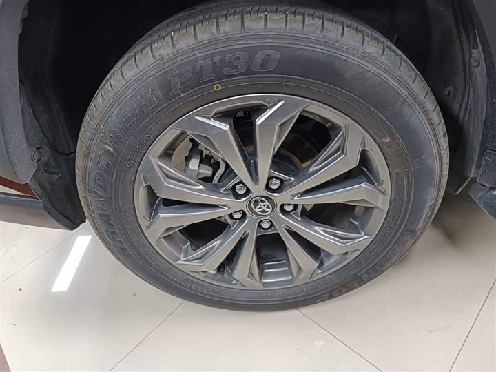 Photo 26 - Toyota RAV4