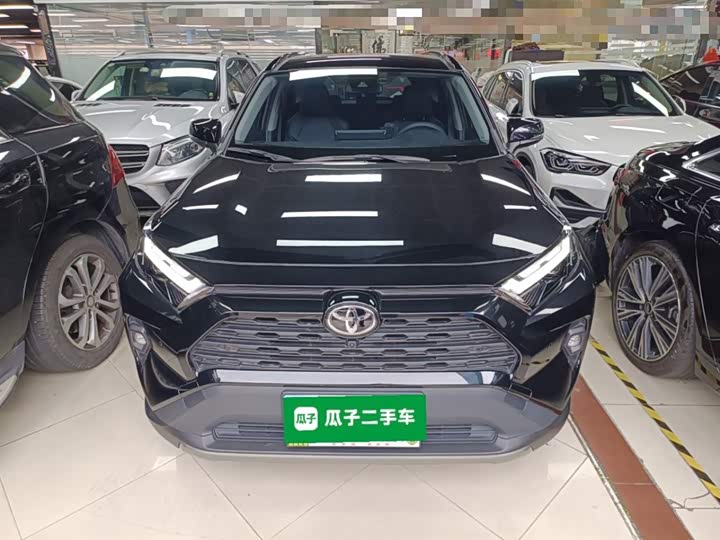 Photo 3 - Toyota RAV4