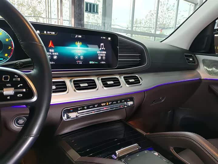 Фото 11 - Mercedes-Benz GLE-Class