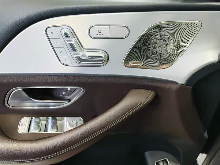 Фото 16 - Mercedes-Benz GLE-Class