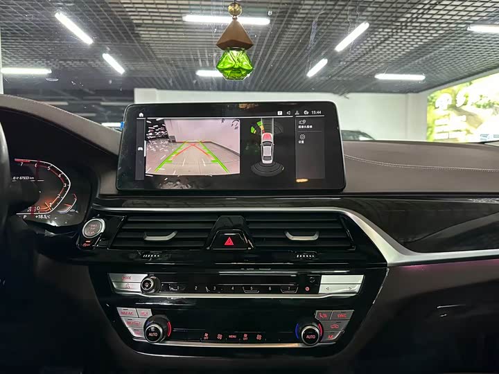 Фото 11 - BMW 5 Series