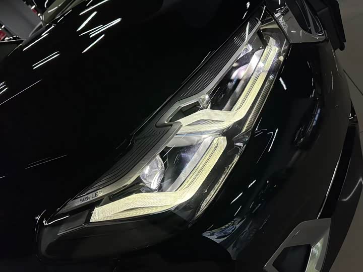 Фото 14 - BMW 5 Series