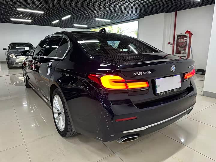 Фото 9 - BMW 5 Series