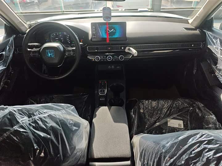 Фото 10 - Honda Civic