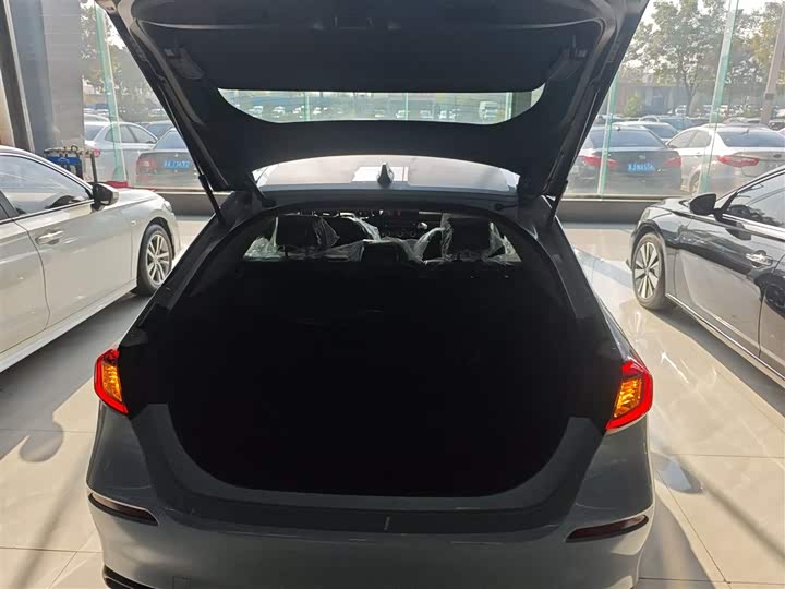 Фото 19 - Honda Civic