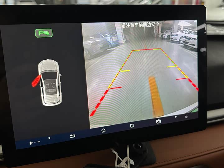 Фото 11 - BYD E2