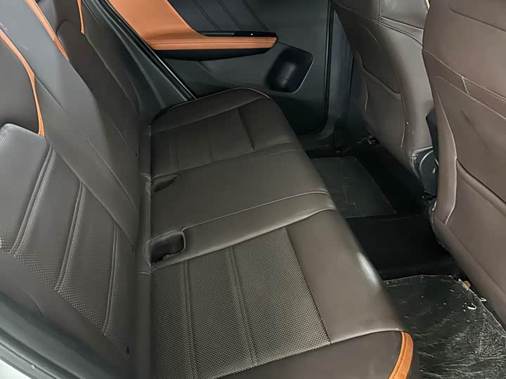 Фото 16 - BYD E2