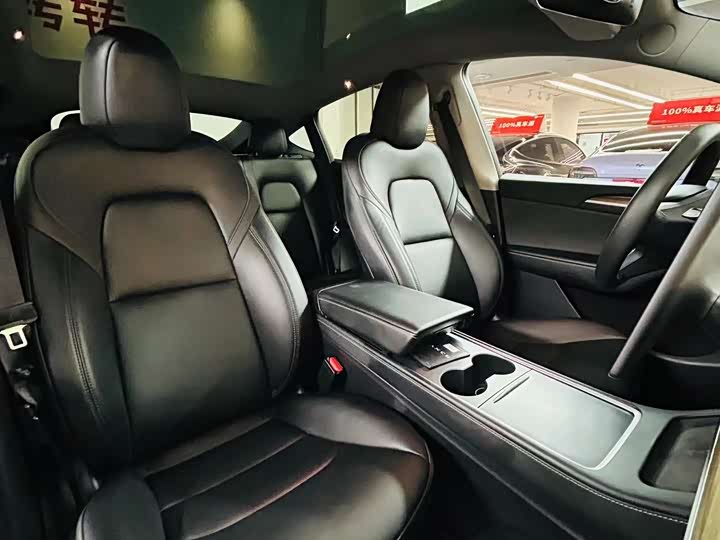 Фото 9 - Tesla Model Y