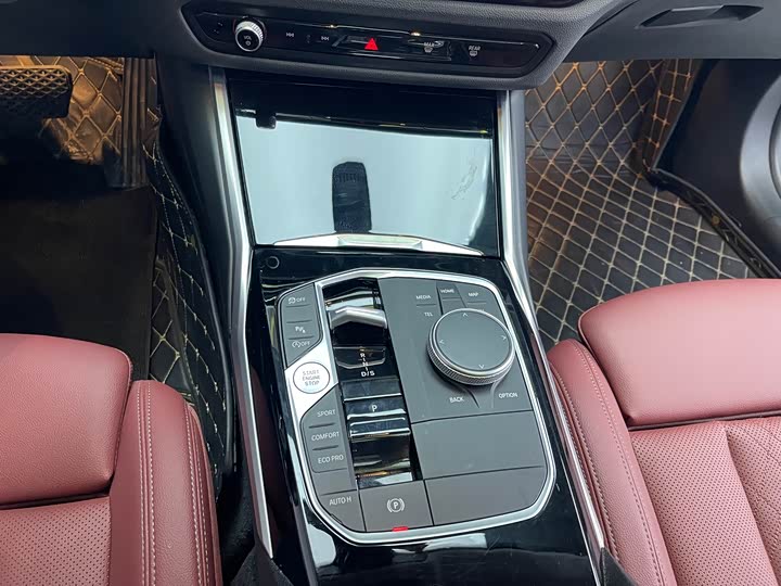 Фото 10 - BMW 3 Series