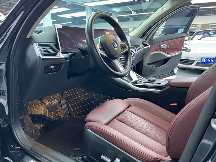 Фото 4 - BMW 3 Series