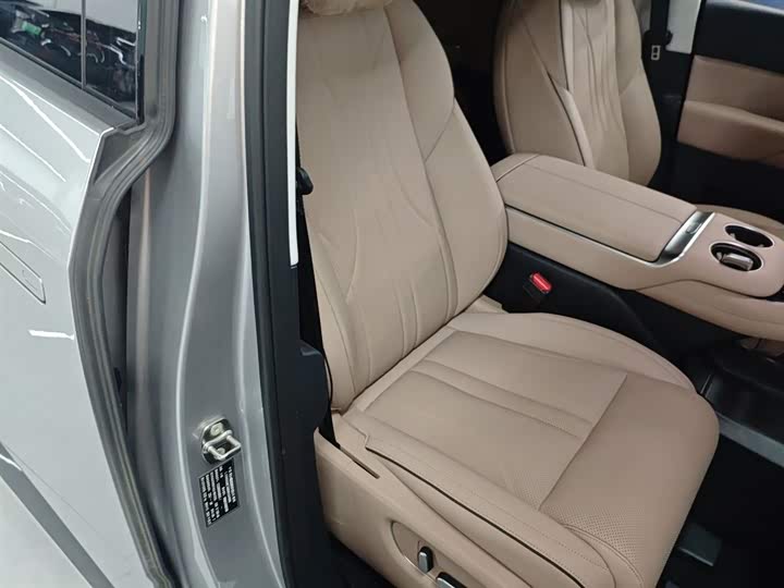 Фото 25 - XPeng X9