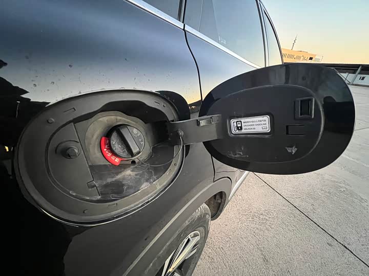 Фото 10 - Hongqi HS5