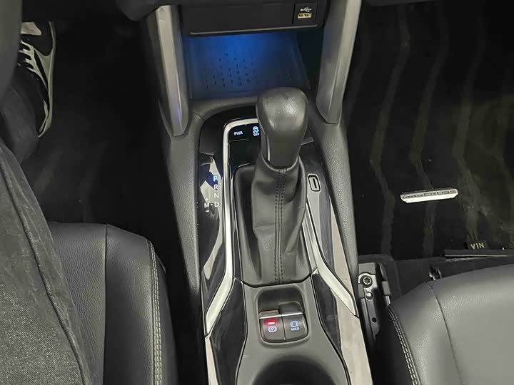 Фото 10 - Toyota Corolla Cross