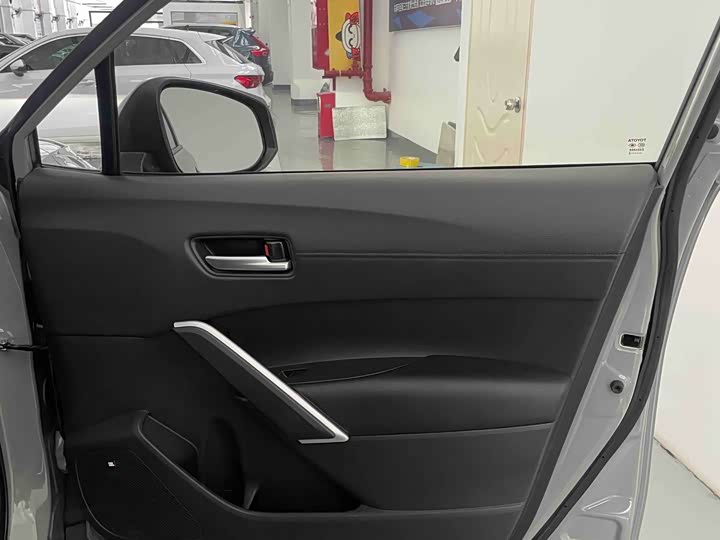 Фото 25 - Toyota Corolla Cross