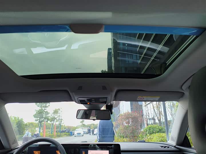 Фото 18 - Volkswagen Lamando L