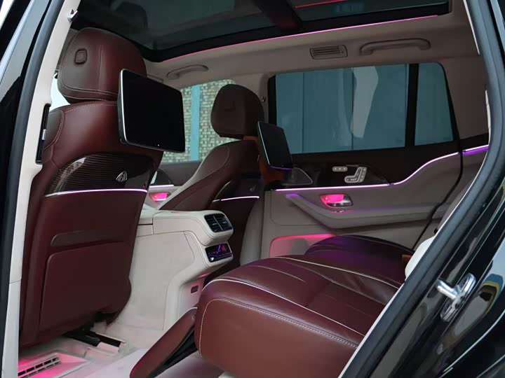 Фото 10 - Mercedes-Benz Maybach GLS