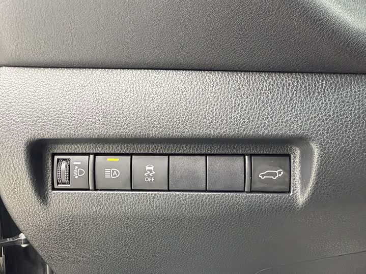 Фото 19 - Toyota Venza