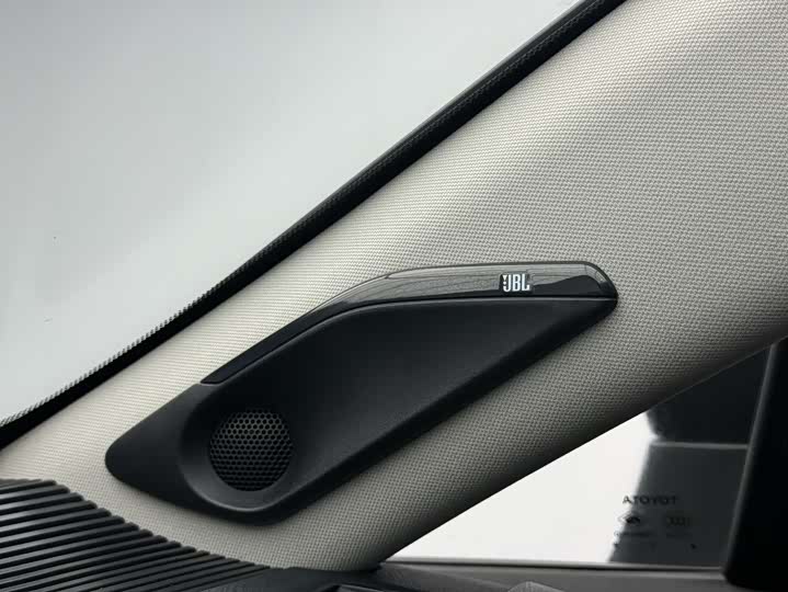 Фото 20 - Toyota Venza