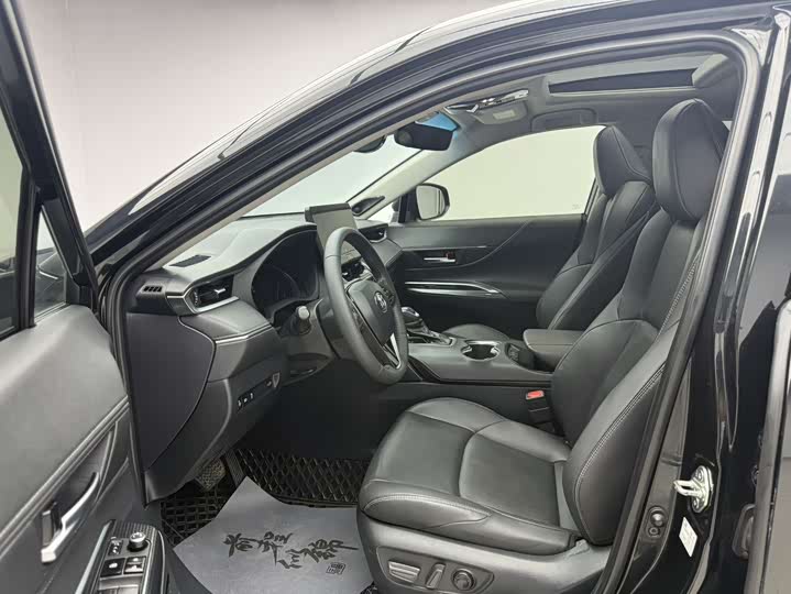 Фото 7 - Toyota Venza