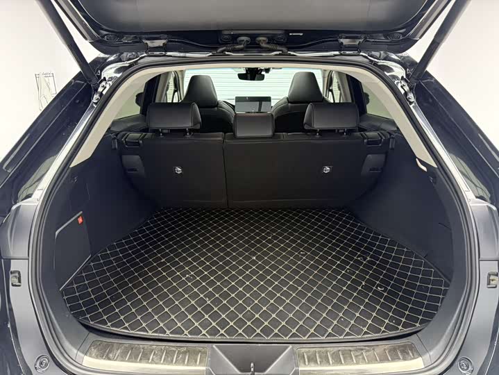 Фото 9 - Toyota Venza