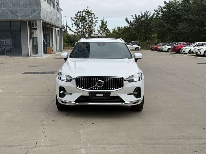 Фото 2 - Volvo XC60