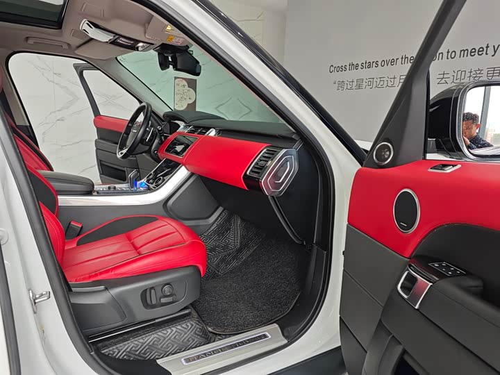 Фото 10 - Land Rover Range Rover Sport