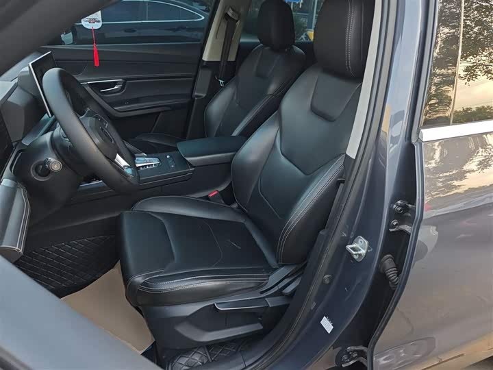 Фото 15 - BYD Song Pro